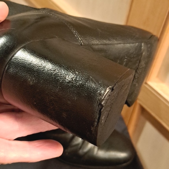 Yves St. Laurent chelsea boots 36 US 6 - Picture 8 of 11